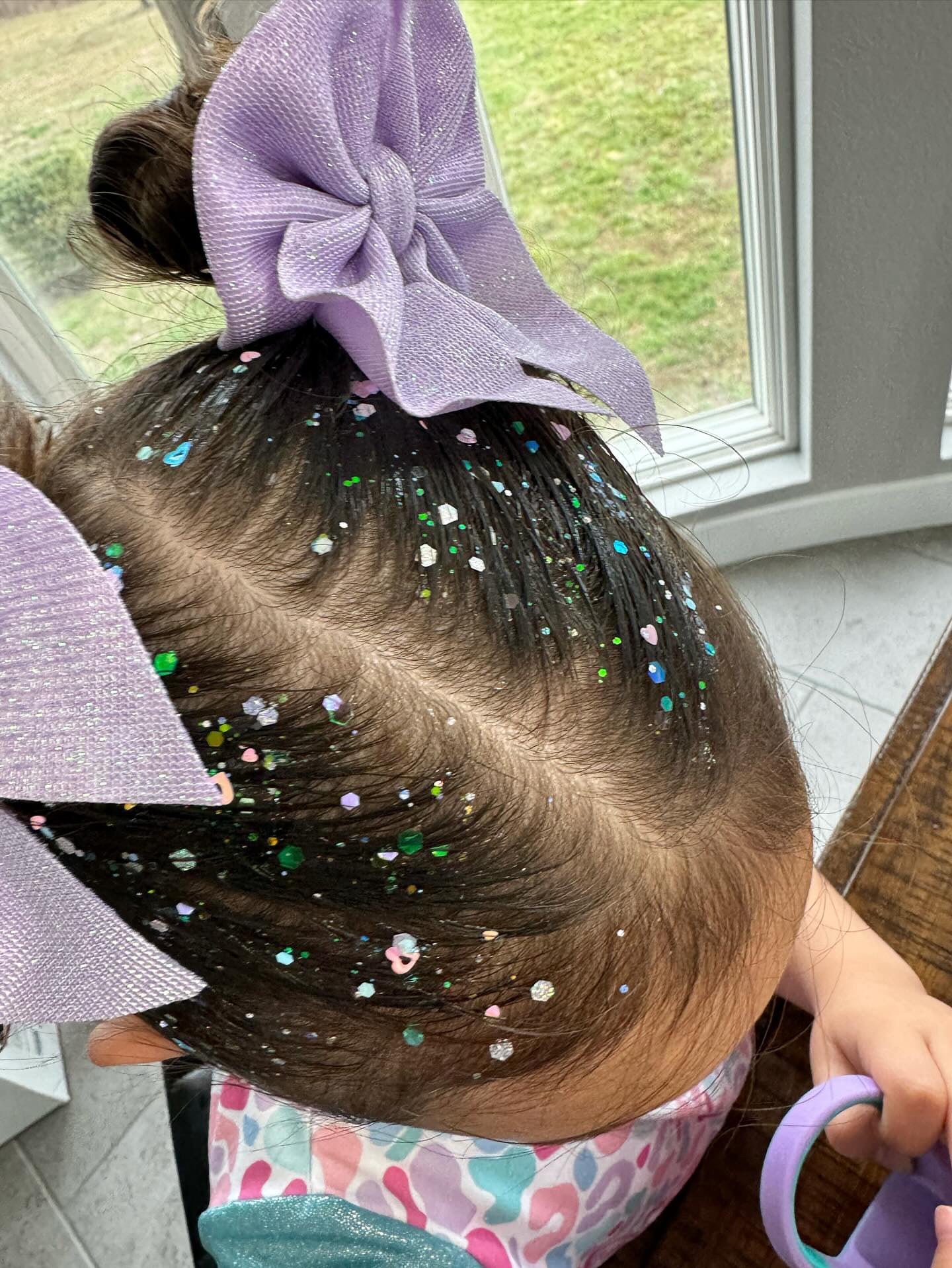 Achy Breaky Heart Hair Glitter